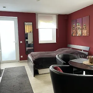 Mit Garten, Kamin U. Whirlpool Apartment Berlin